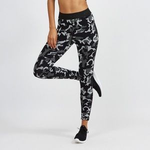 KORAL camo leggings
